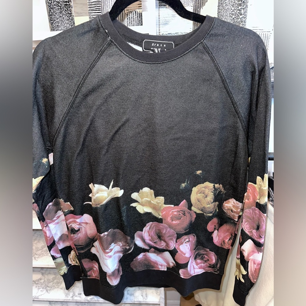 Used men’s sweatshirt size small black with floral print